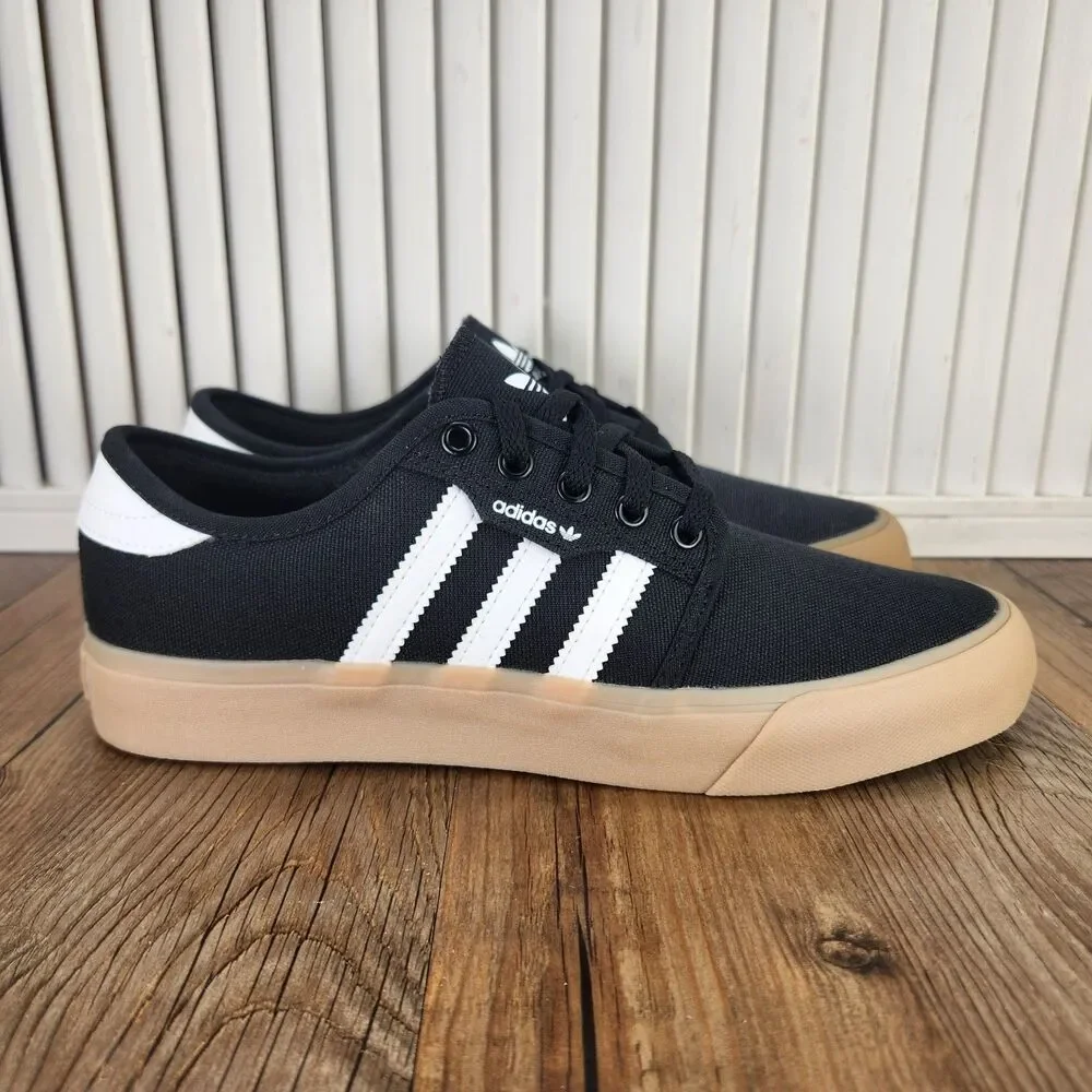 Adidas Originals Seeley XT Mens Size 7 Black White Gum Sole Skater Shoes GZ8567